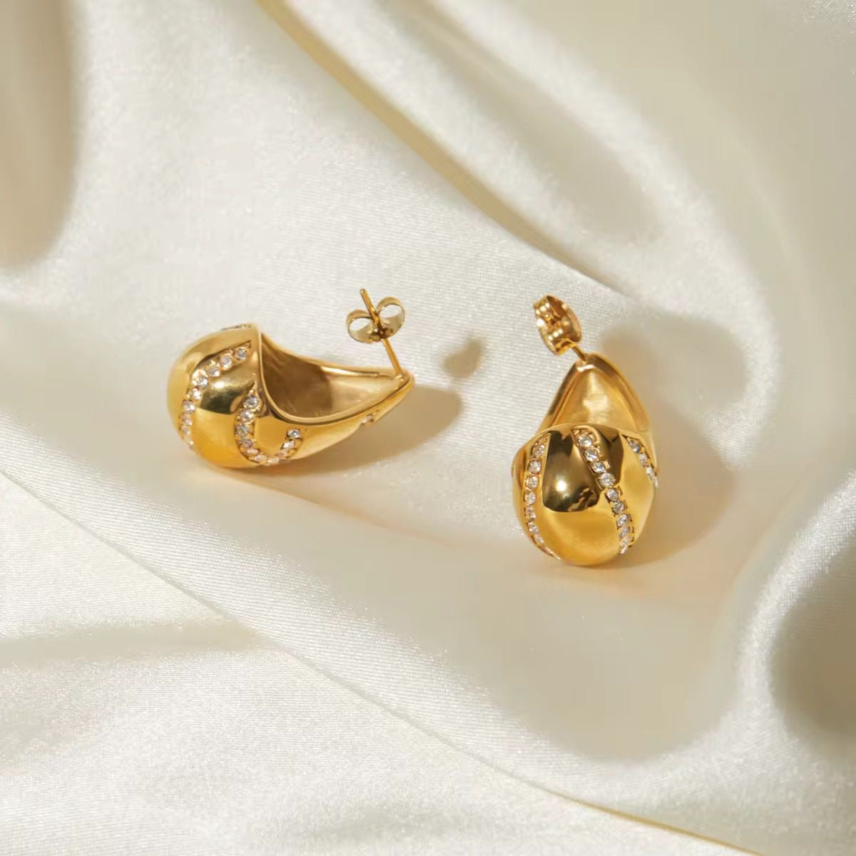 Water Drop Studded Earrings