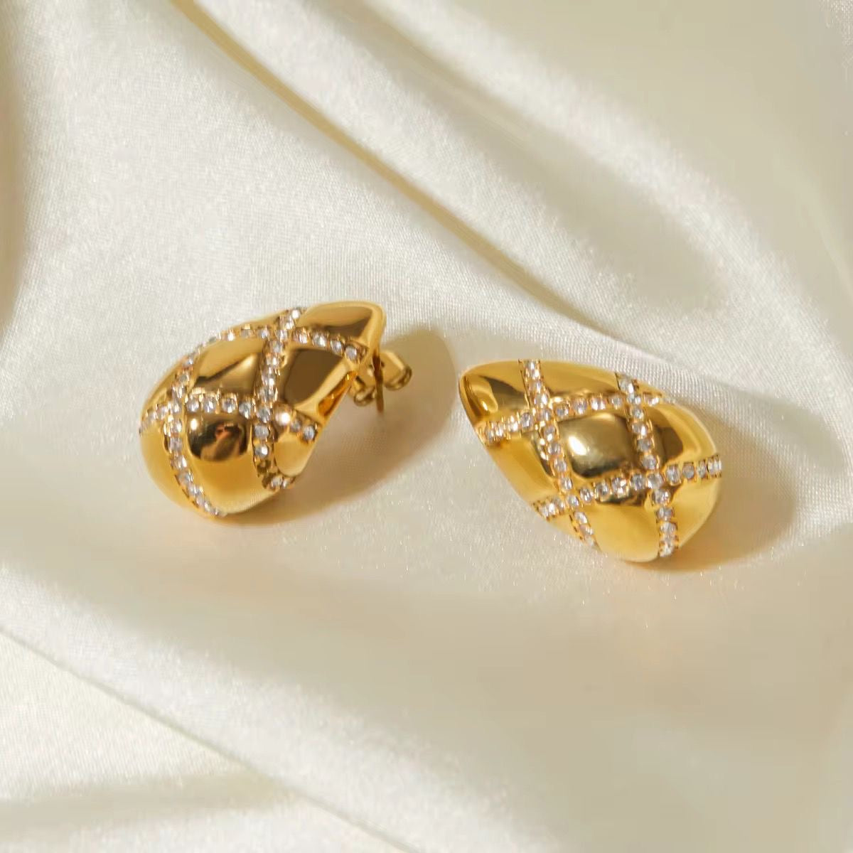 Water Drop Studded Earrings